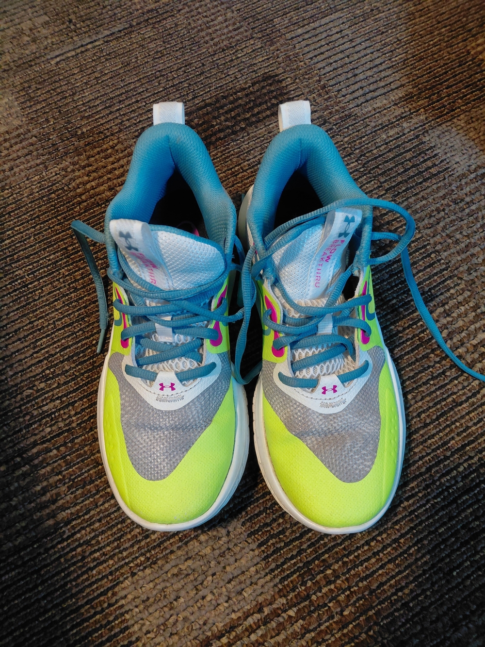 Under Armour Women s Flow Breaktru 3 Basketball Shoes White Lime US 7.5